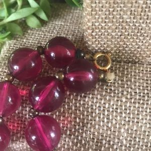 Vintage Jewelry - Vintage Baroque Pearl Fushia Beaded Necklace Vintage Jewelry - Vintage Baroque Pearl Fushia Beaded Necklace
